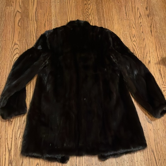 I Magnin Fur Coat - Picture 6 of 10